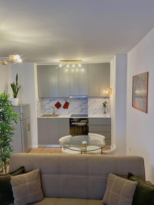 Studio Flat In The City Center Tirana Exteriér fotografie